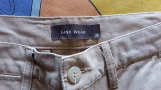 Pantalones chinos beige hombre