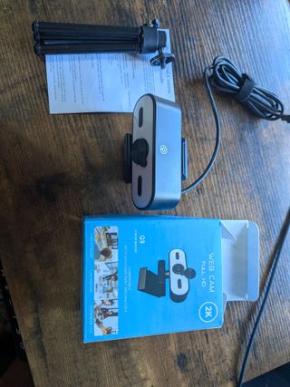 Webcam USB 2K Full HD - Luz Led, Micro, Trípode