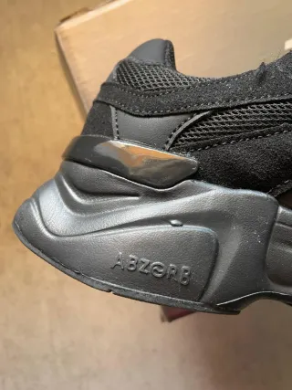 New Balance 9060 Bambas Negras