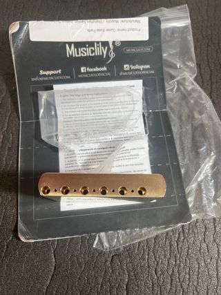 Bloque Puente de bronce tremolo Guitarra Musiclily