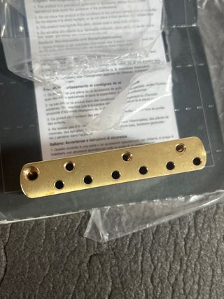 Bloque Puente de bronce tremolo Guitarra Musiclily