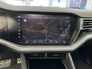 VOLKSWAGEN Touareg RLine 3.0 V6 TDI 210kW Tip 4M