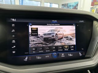 VOLKSWAGEN Touareg RLine 3.0 V6 TDI 210kW Tip 4M