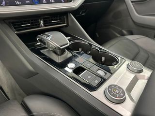 VOLKSWAGEN Touareg RLine 3.0 V6 TDI 210kW Tip 4M