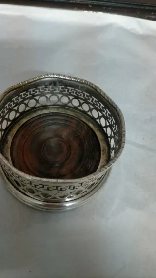 Posavasos para botella de plata