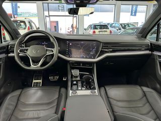 VOLKSWAGEN Touareg RLine 3.0 V6 TDI 210kW Tip 4M