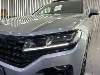 VOLKSWAGEN Touareg RLine 3.0 V6 TDI 210kW Tip 4M