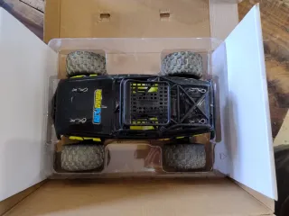 Coche teledirigido RC 4WD Eléctrico 1:18