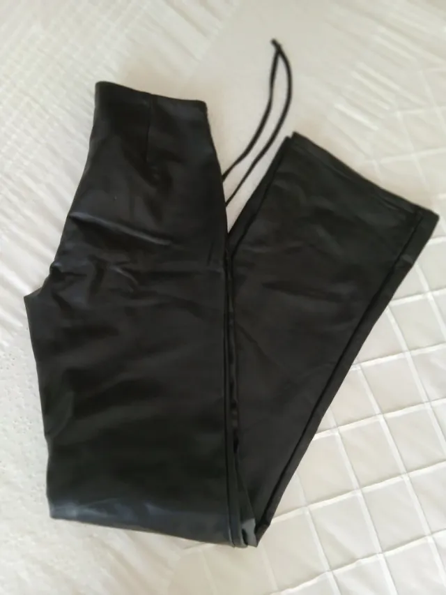 Pack 4 pantalones (negro, gris, verde)