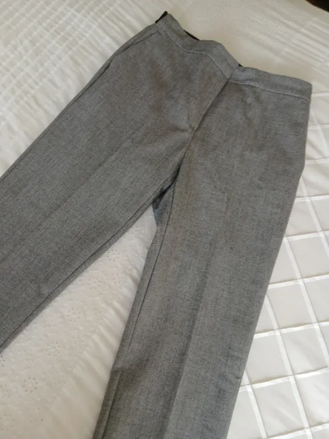 Pack 4 pantalones (negro, gris, verde)