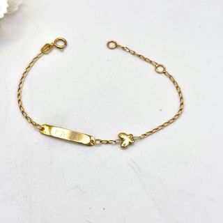 Pulsera de oro 18kt con nombre y mariposa