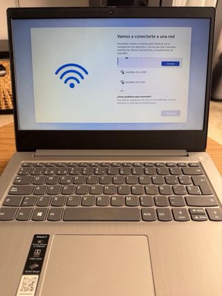 Computer portatile Lenovo Silver (IdeaPad 3 14ADA05)