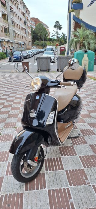 Vespa GTS 250i