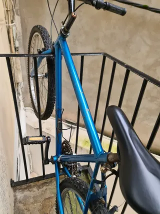 Bicicleta de montaña para adulto azul