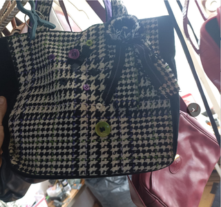 CONJUNTO BOLSOS, ZAPATOS, BUFANDAS A ESTRENAR.