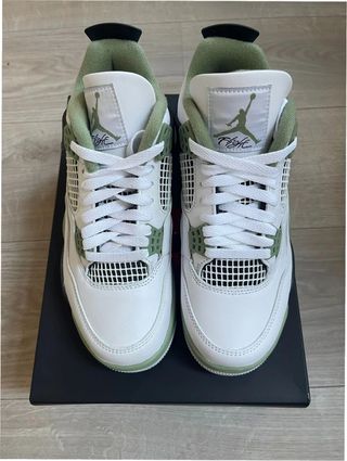 Jordan AJ4 Seafoam Talla 39