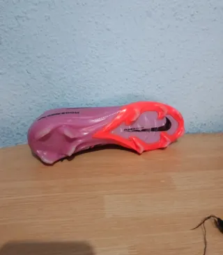 Nike Mercurial rosas y rojas