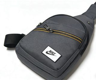 Bandolera estilo Nike nueva negra, azul y gris
