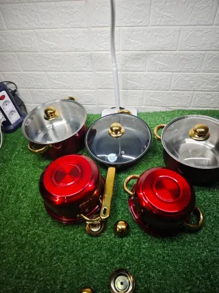 Set di pentole e casseruole con coperchi in vetro