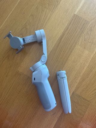 Estabilizador DJI OM 4 para móvil