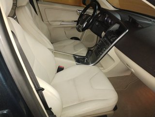 Volvo XC60 2010 205CV