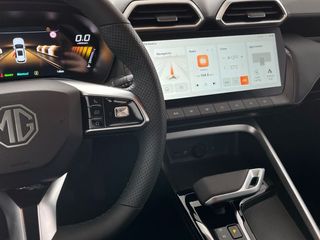 MG ZS Hybrid+ Luxury