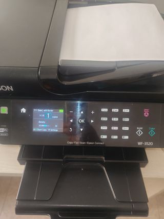 Impresora Epson WF-3520 + Cartuchos