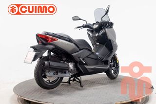 YAMAHA XMAX 125