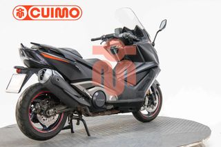 KYMCO AK 550