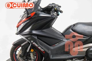KYMCO AK 550