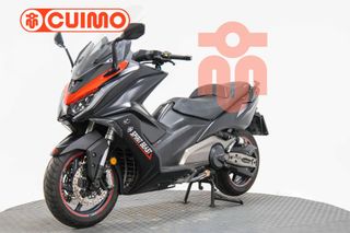 KYMCO AK 550