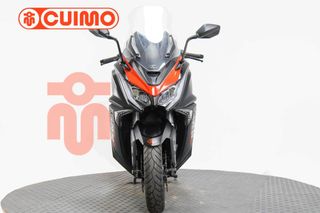 KYMCO AK 550