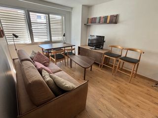 Salón completo: Sofá, Mesa TV, TV y más