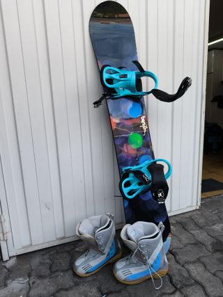 Tabla Snow Burton con Fijaciones + botas T 39