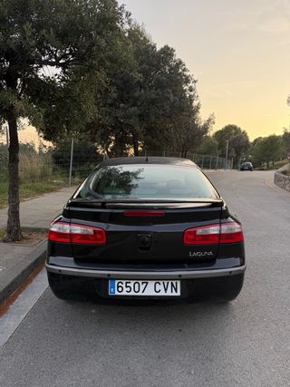 Renault Laguna 3.0 v6 210cv