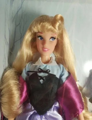 Muñeca Aurora La Bella Durmiente con animales