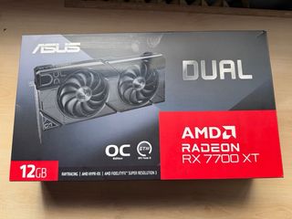Tarjeta Gráfica Asus AMD Radeon RX 7700 XT