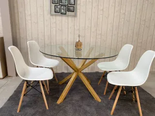 Mesa redonda cristal y 4 sillas blancas