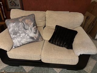 Sofá 2 plazas tela beige y negro