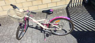 Bicicleta niña con cesta