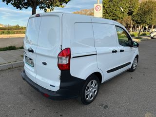 Ford Transit Courier 2021