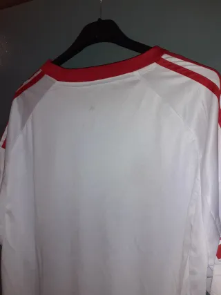 Camiseta Adidas, nueva con etiqueta