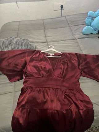 Vestido Cortefield elegante rojo Valorado en 200€