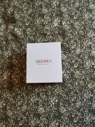 Anillo y pendientes de oro ARES&CO