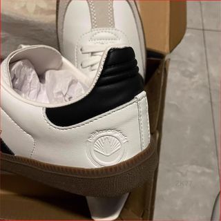 Adidas Samba Talla 36 Blancas y Negras