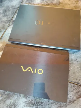 2 Portátiles Sony VAIO.