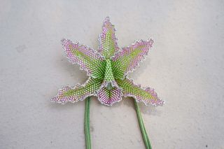 Collar Hecho a Mano Flor Orquídea Cuentas