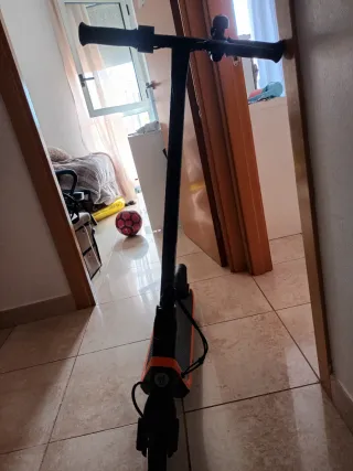 Patinete infantil 4-5 años usado 3 veces