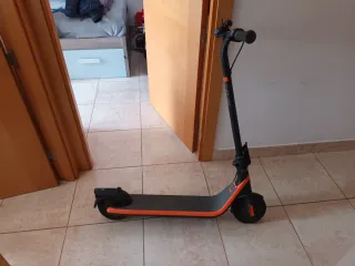 Patinete infantil 4-5 años usado 3 veces