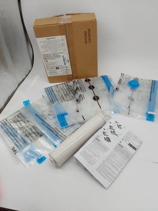 Confezione da 5 sacchetti sottovuoto Amazon Basics per il confezionamento, con imboccatura per aspirapolvere, cerniera, taglia media